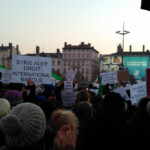 Rassemblement Place Bellecour en soutien des habitants d’Alep -Keul